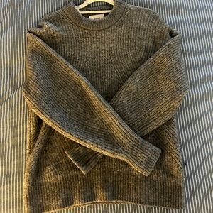 Aritzia Wilfred Holly Sweater